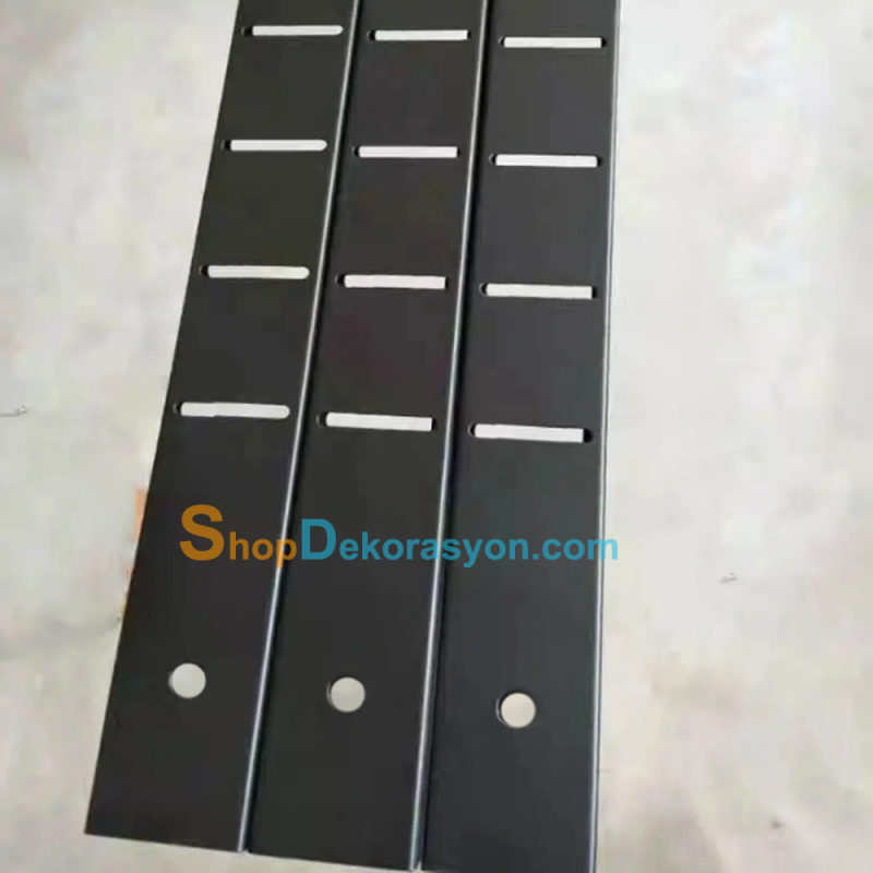 Ayakkabı Mağazası Duvar Raf Dikmesi